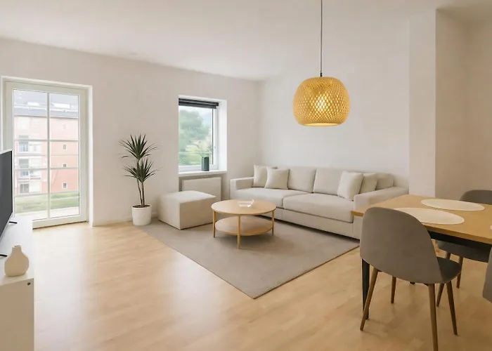 C - Light 2 - Sunny Balcony And Free Parking Apartamento