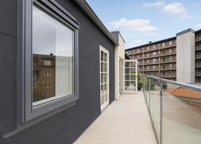 Apartamento C - Light 2 - Sunny Balcony And Free Parking *